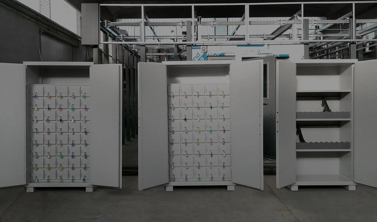 Armoured locker cabinets made in steel for the storage of weapons made of reinforced steel, manufactured in compliance with UNI 10219. Several models available